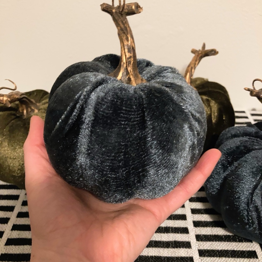 Velvet Pumpkins Decor Set - Picture 2 of 2